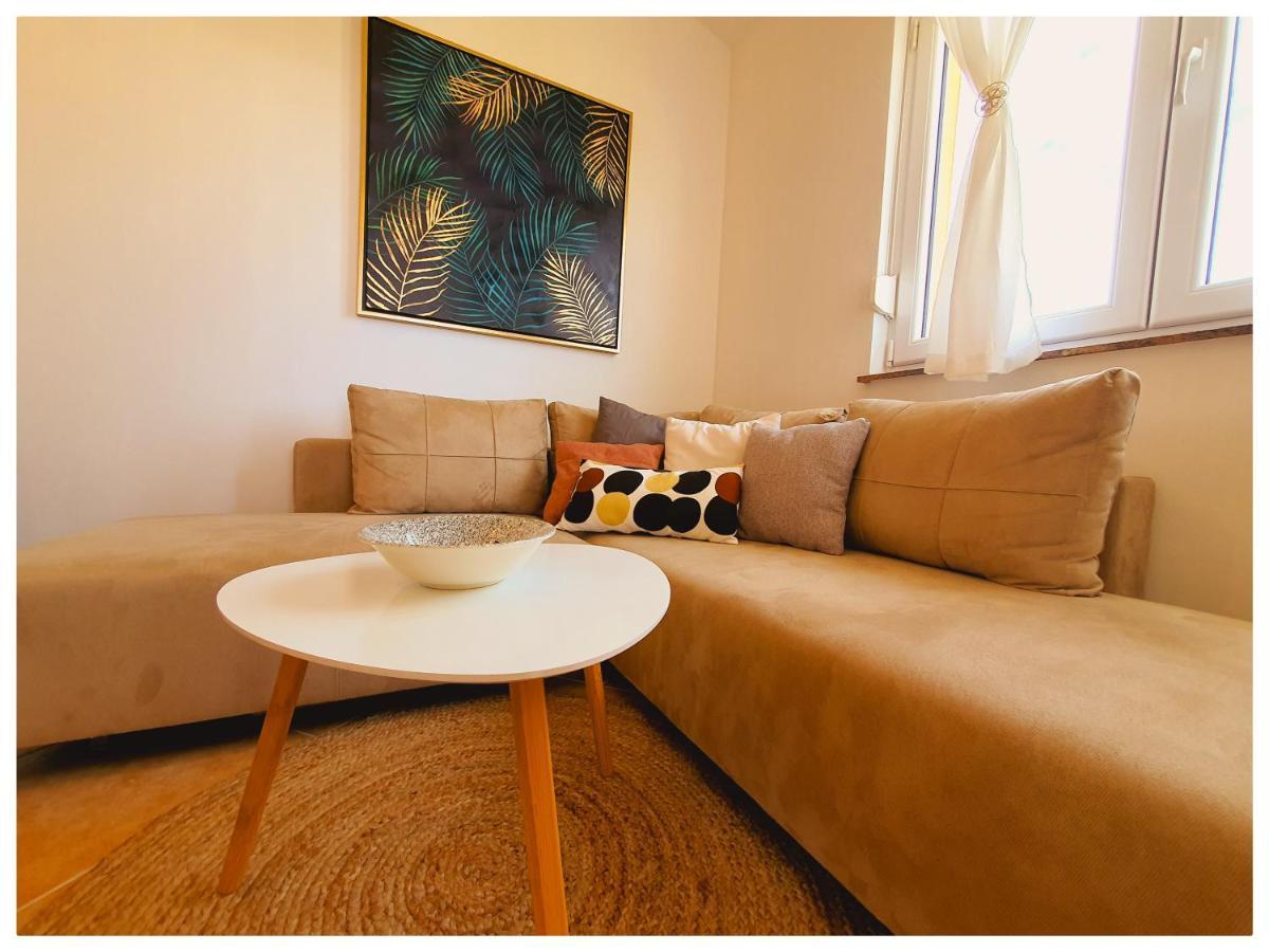 Apartman Mila Barbat na Rabu Dış mekan fotoğraf
